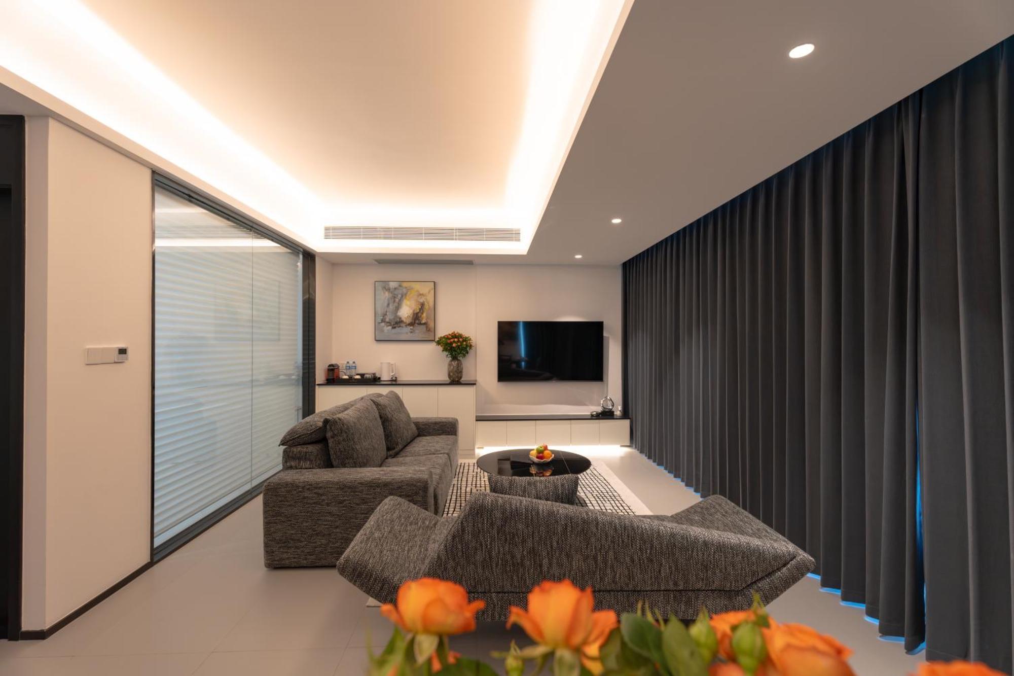 One Riviera Hotel And Residences Ban Souanmone Exteriör bild
