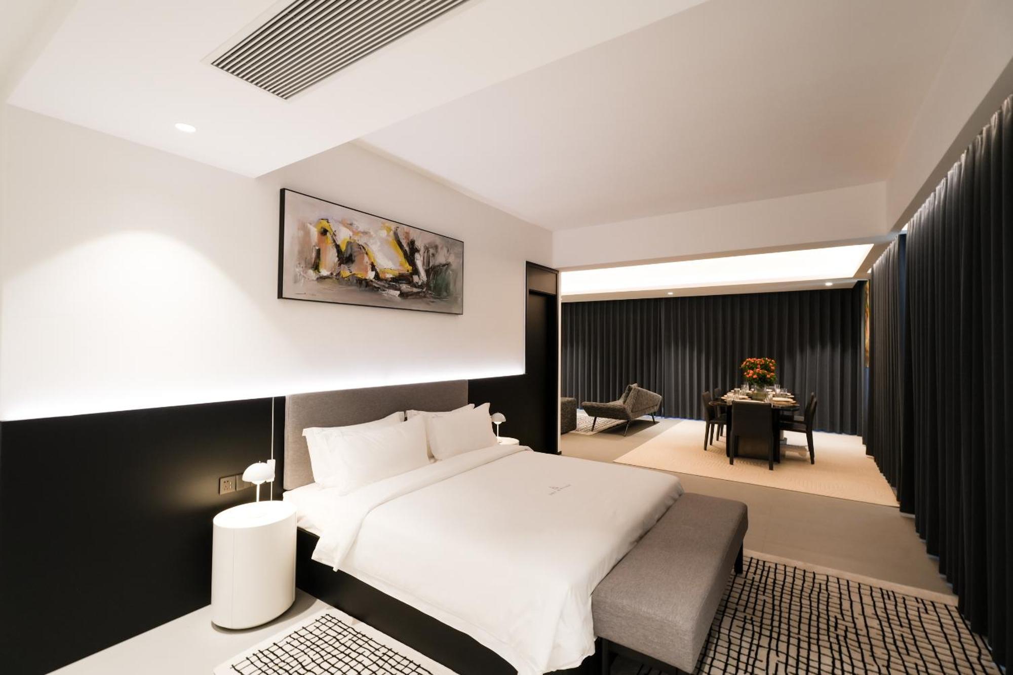 One Riviera Hotel And Residences Ban Souanmone Exteriör bild