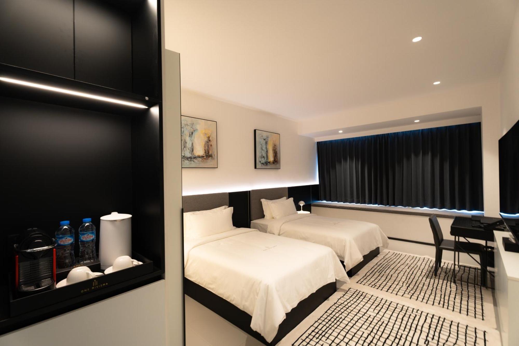 One Riviera Hotel And Residences Ban Souanmone Exteriör bild