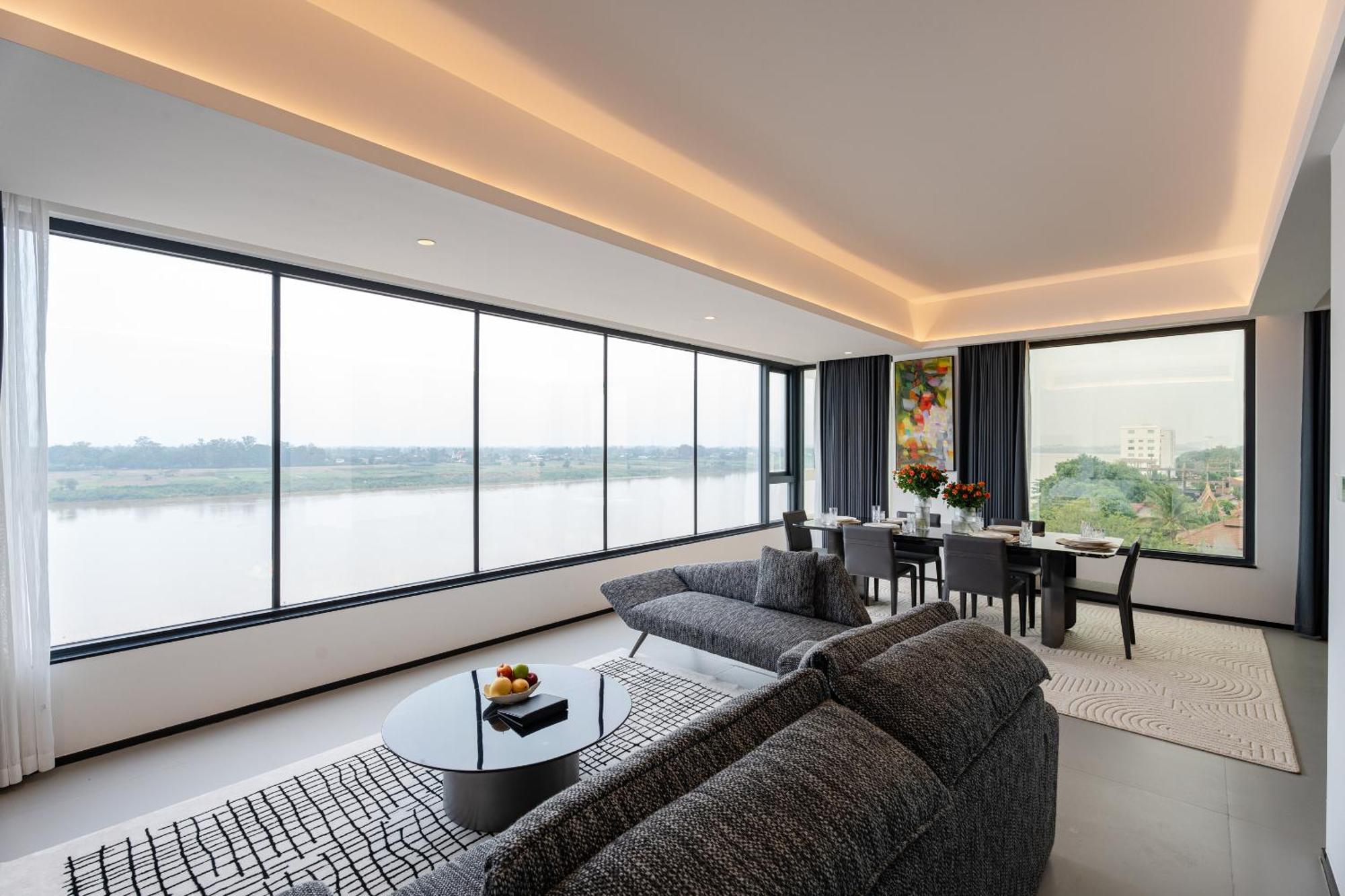 One Riviera Hotel And Residences Ban Souanmone Exteriör bild
