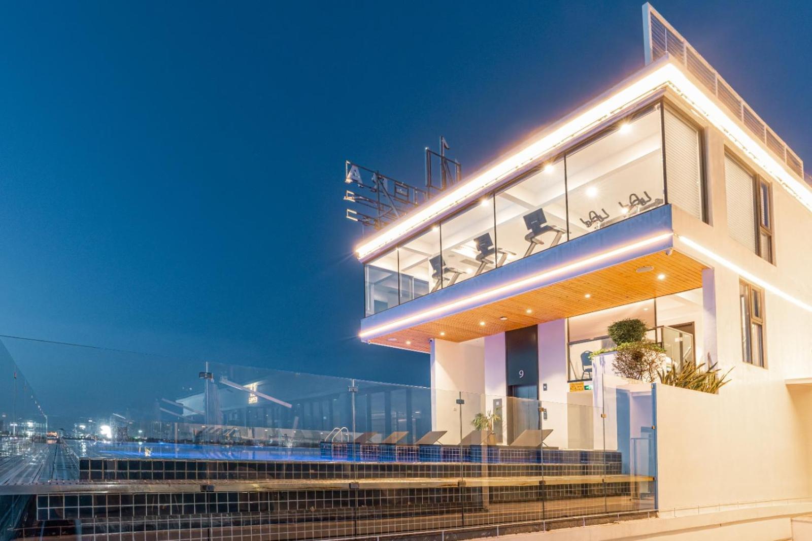 One Riviera Hotel And Residences Ban Souanmone Exteriör bild